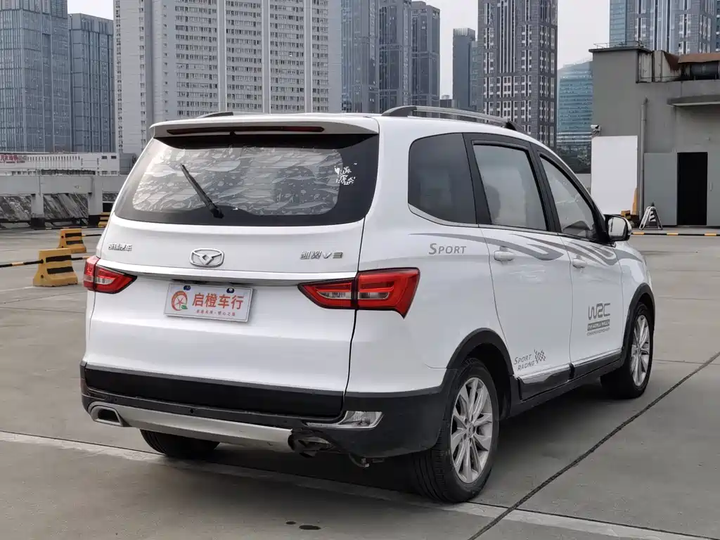 Kaiyi V3 2016 1.5L Manual Smart Link II Navigation Edition купить на сайте DeffCars