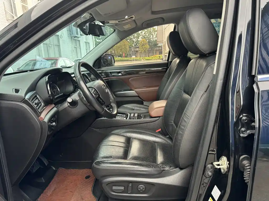 Trumpchi GS8 2017 320T 2WD Luxury Connected Edition (seven seats) купить на сайте DeffCars
