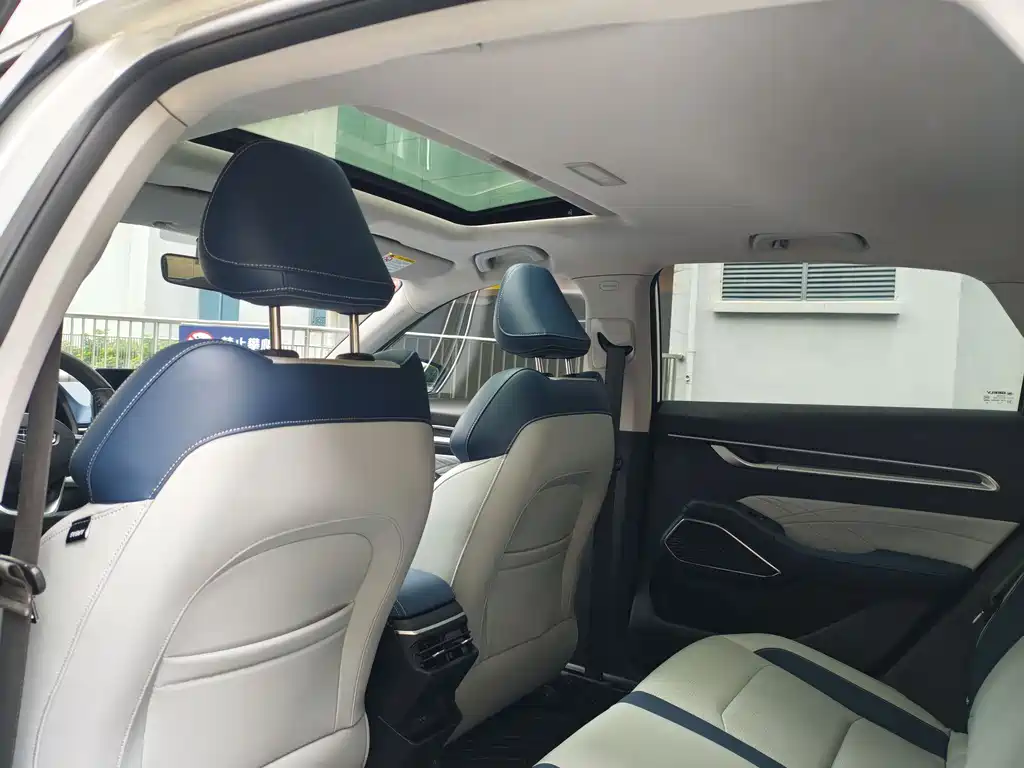Emgrand 2022 4th generation 1.5L CVT flagship model купить на сайте DeffCars
