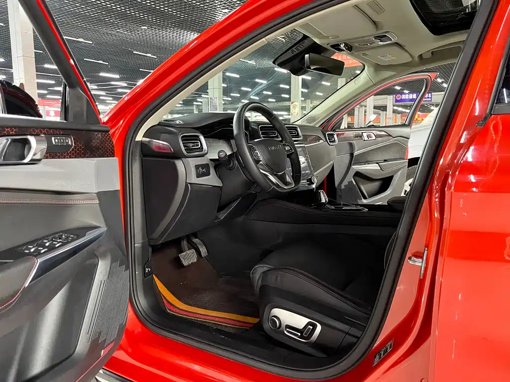 Lynk & Co 02 2019 1.5T DCT 2WD Pro Edition National VI купить на сайте DeffCars