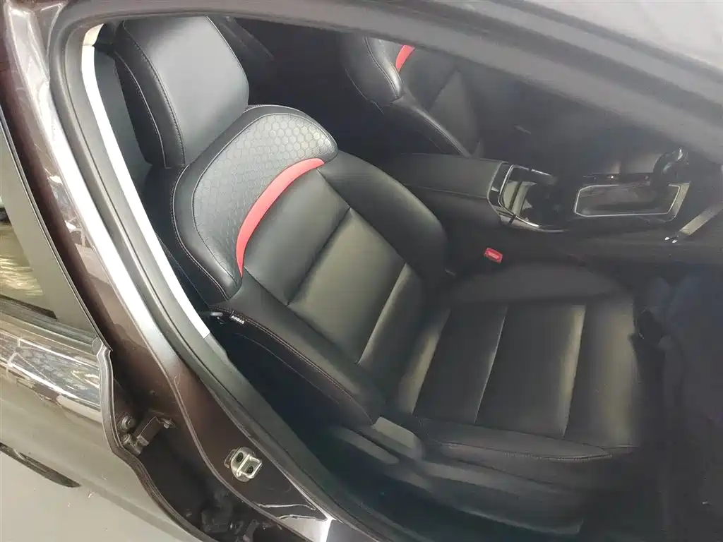 MG5 2022 180DVVT CVT Youth Flagship Edition купить на сайте DeffCars