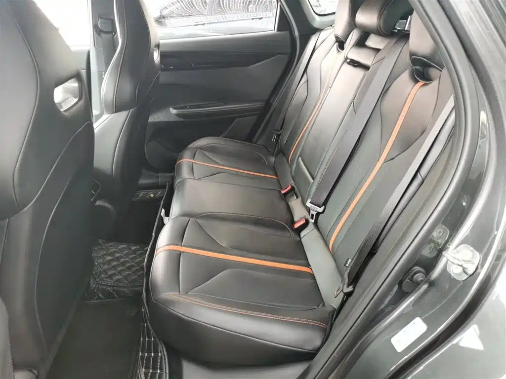 Changan UNI-V 2024 1.5T premium model купить на сайте DeffCars