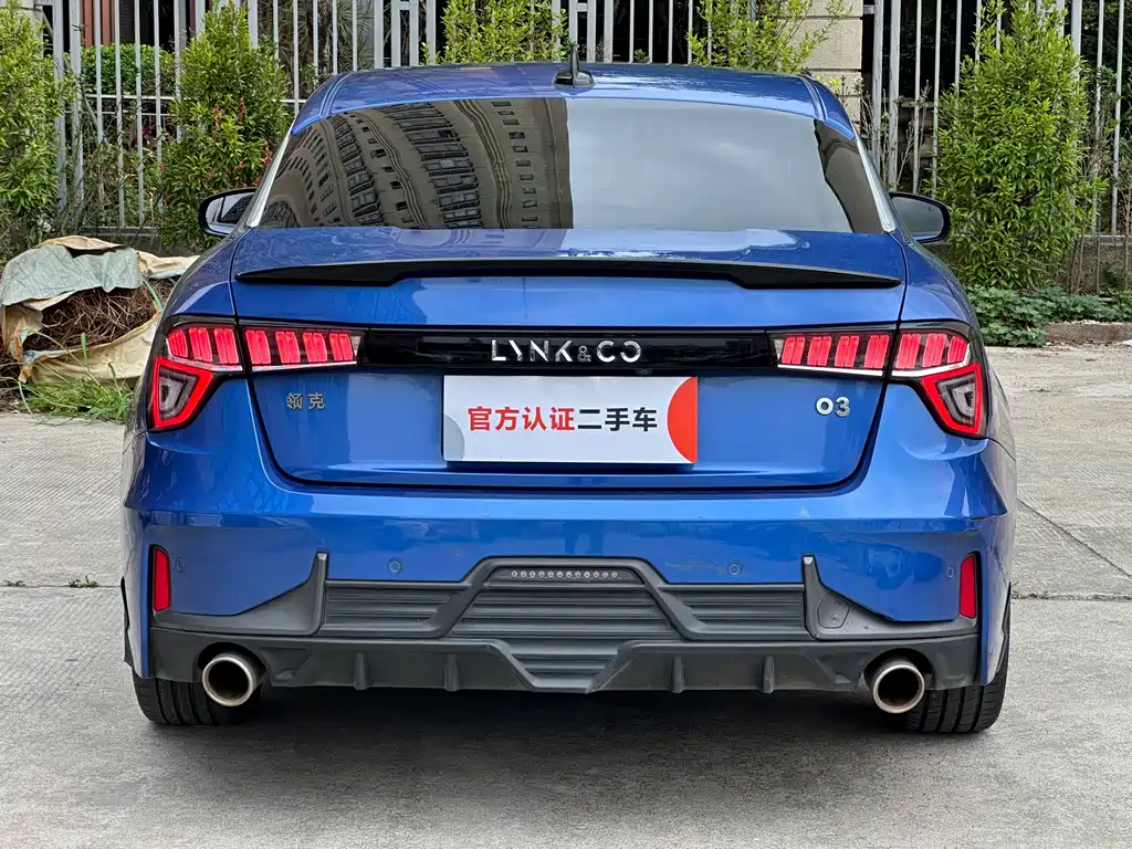 Lynk & Co 03 2021 1.5TD DCT Champion Edition купить на сайте DeffCars