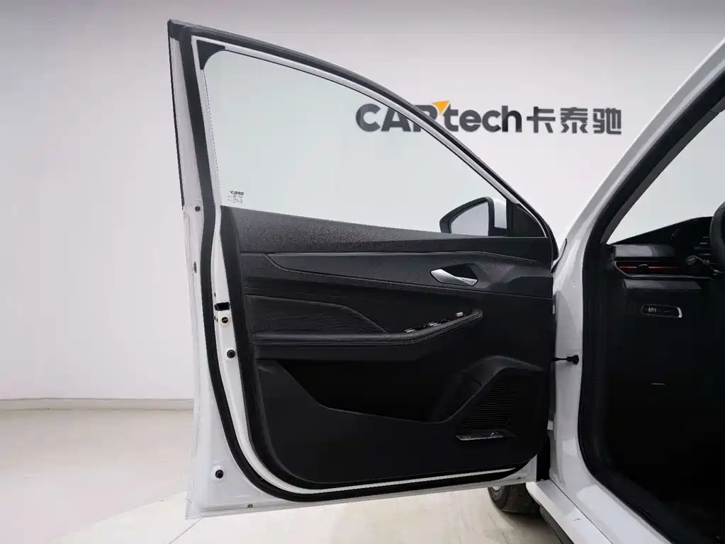 Binrui 2024 Binrui COOL 1.5T DCT Dragon Edition купить на сайте DeffCars