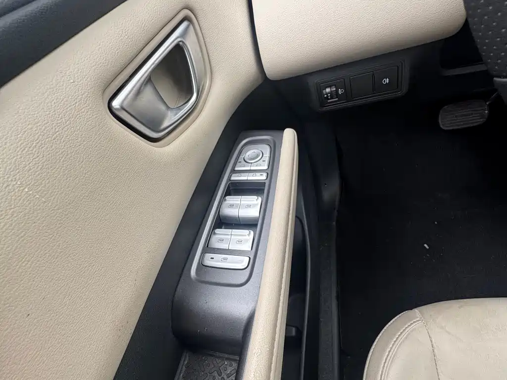 Wuling Bingo PLUS 2024 330km five-seater version купить на сайте DeffCars