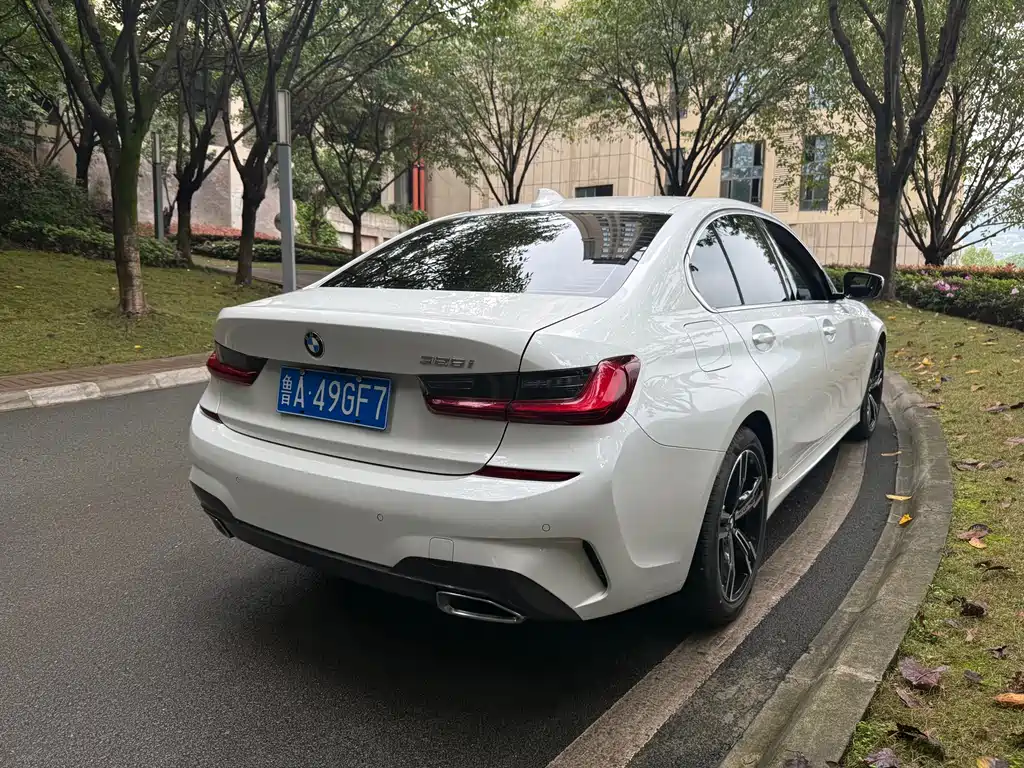 BMW 3 Series 2022 325i M Sports Package купить на сайте DeffCars