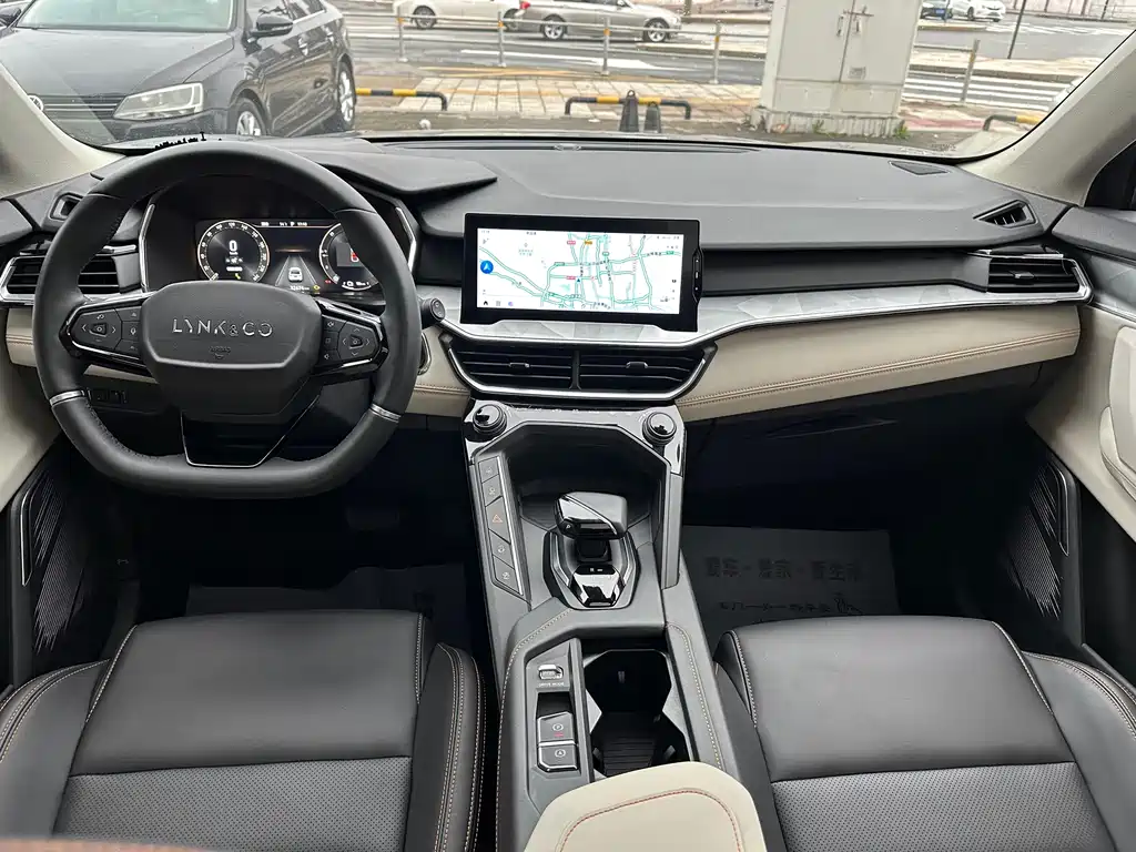 Lynk & Co 06 EM-P 2022 PHEV 84KM Range Edition Pro купить на сайте DeffCars