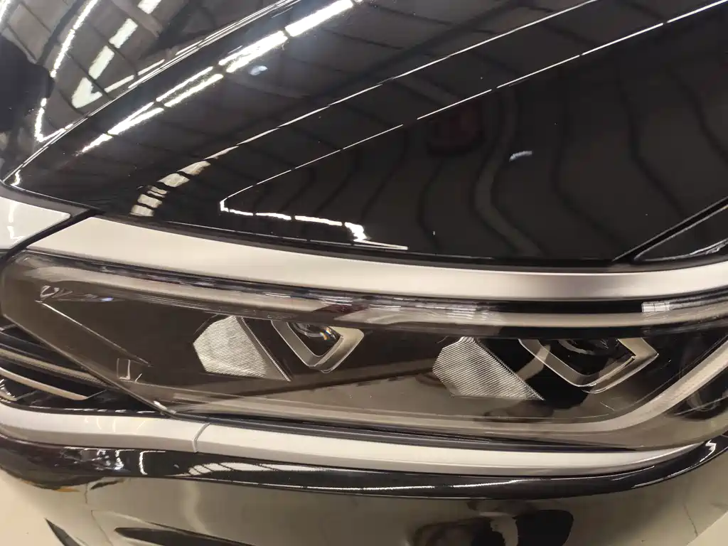 Passat 2023 facelift 330TSI luxury version купить на сайте DeffCars