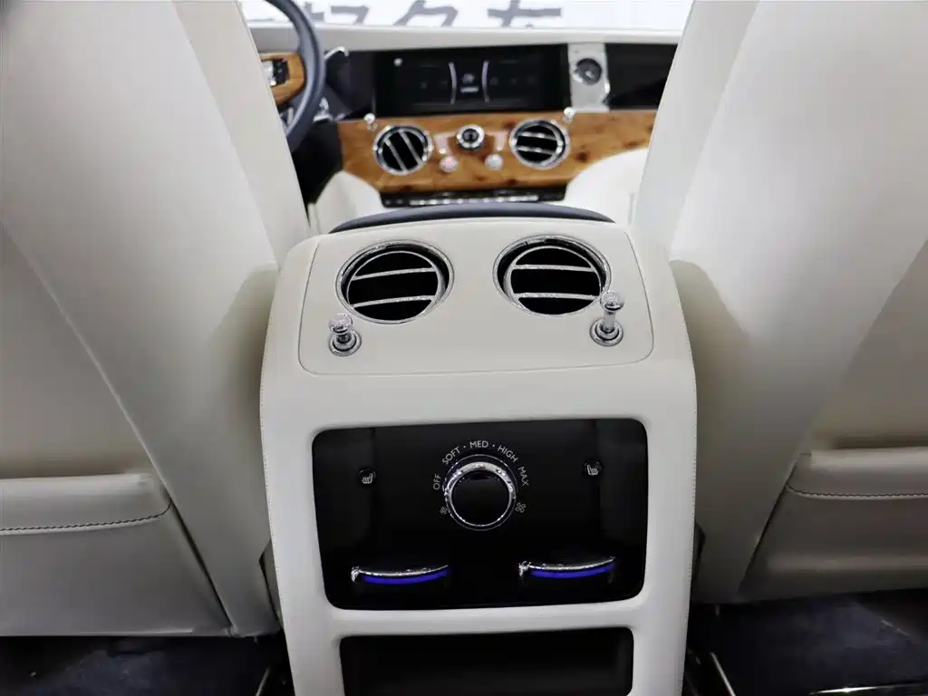 Ghost 2021 6.7T standard wheelbase version купить на сайте DeffCars