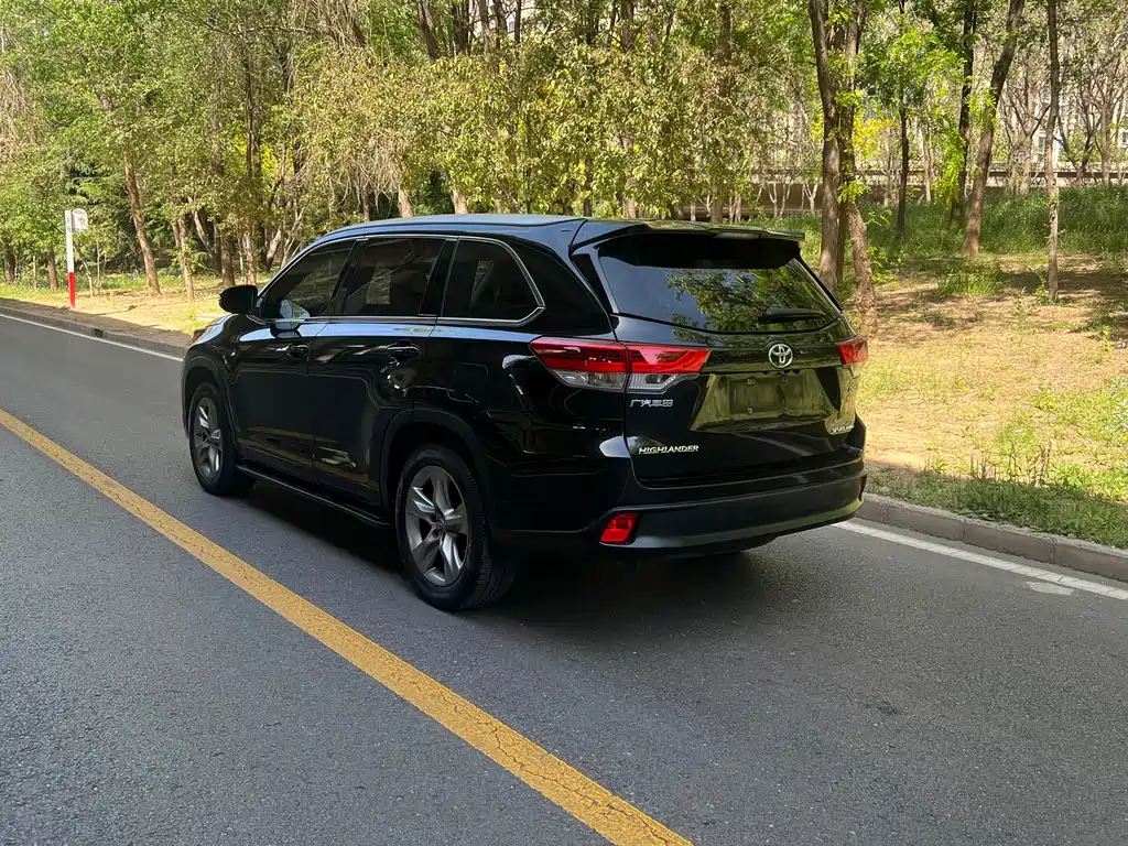 Highlander 2018 2.0T four-wheel drive luxury version, 7 seats, National VI купить на сайте DeffCars