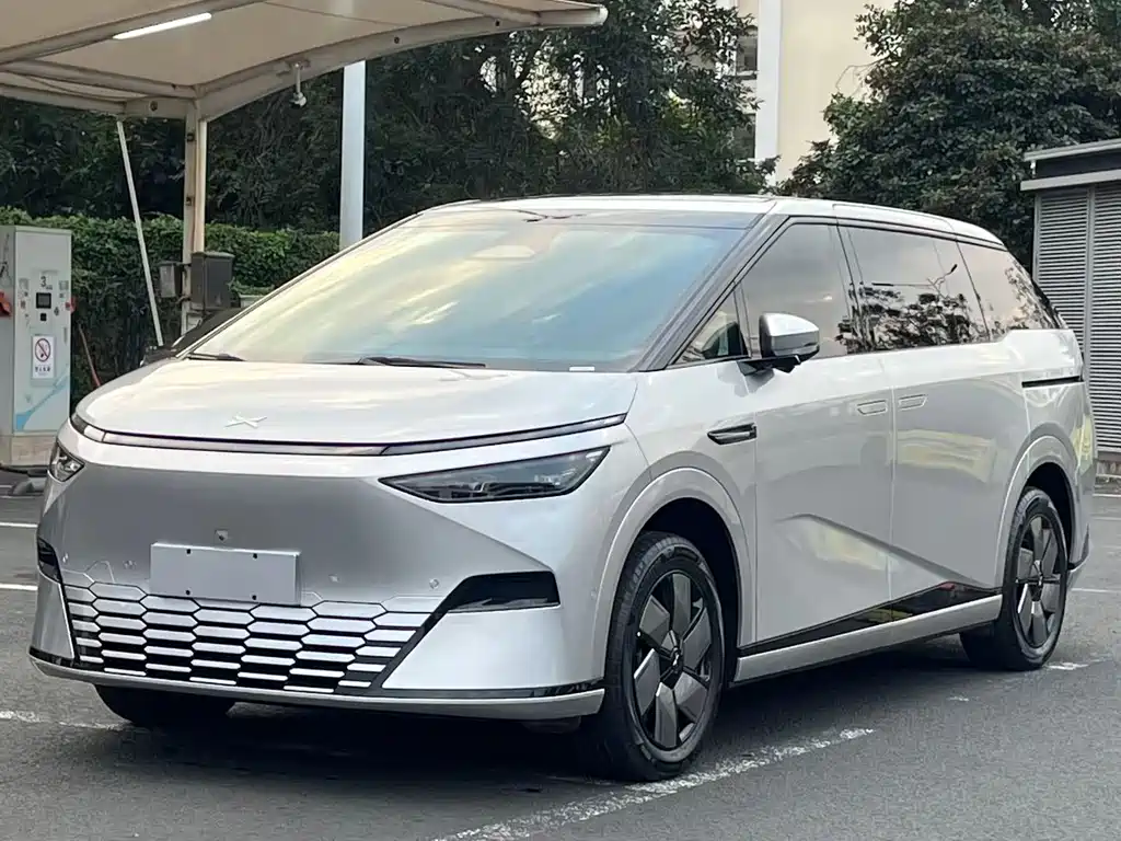 Xpeng X9 2024 702 Super Long Battery Life Pro купить на сайте DeffCars