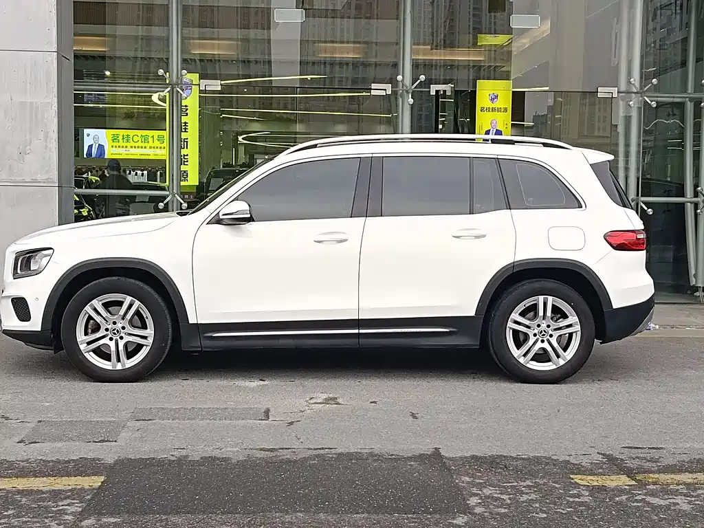 Mercedes-Benz GLB 2020 GLB 180 Dynamic купить на сайте DeffCars