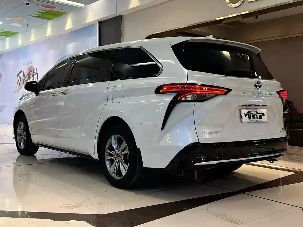 SIENNA 2024 2.5L hybrid four-wheel drive premium version купить на сайте DeffCars
