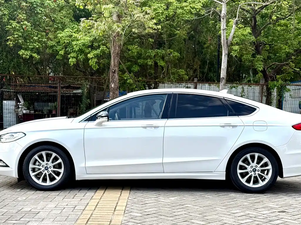 Mondeo 2017 EcoBoost 180 Fashion Model купить на сайте DeffCars
