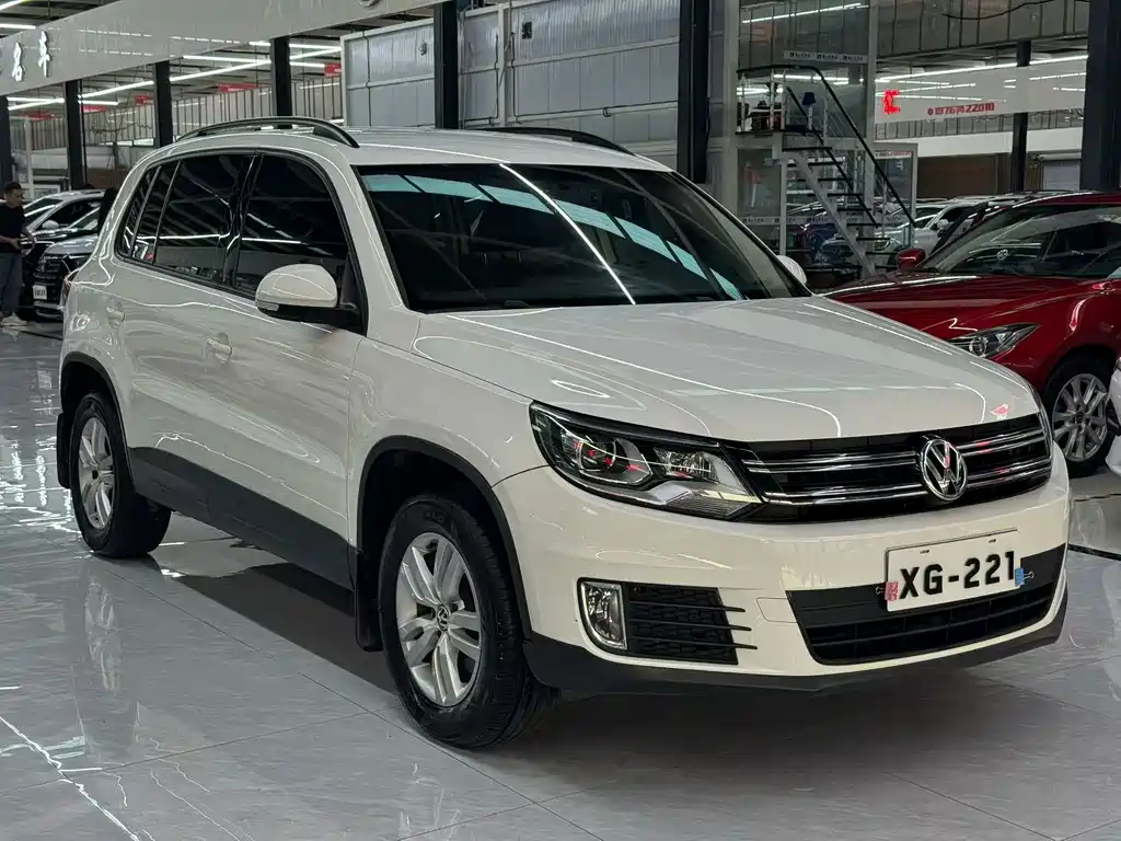 Tiguan 2016 300TSI automatic two-wheel drive fashion version купить на сайте DeffCars
