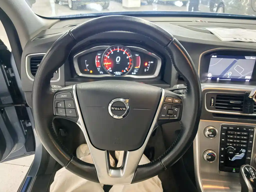 Volvo S60 2019 S60L T5 Zhiyuan Edition купить на сайте DeffCars