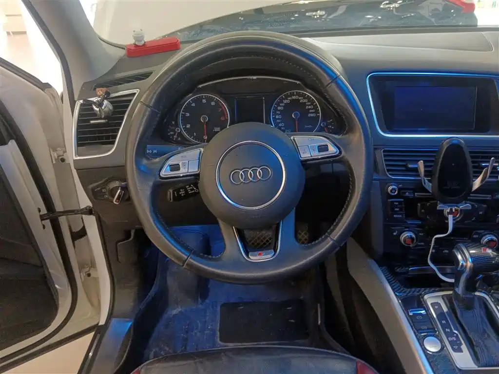Audi Q5 2018 Collector's Edition 40 TFSI Technology купить на сайте DeffCars