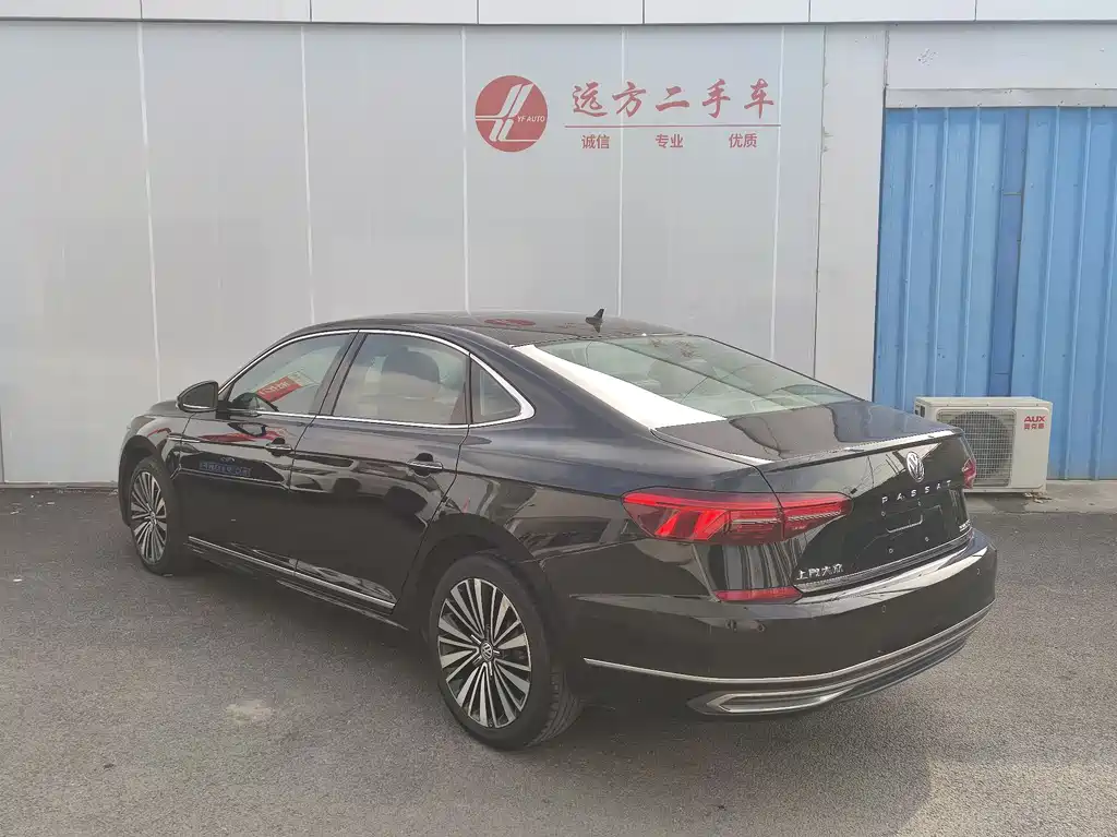 Passat 2019 330TSI Deluxe Edition National VI купить на сайте DeffCars
