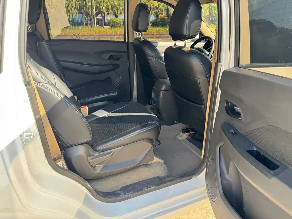 Wuling Hongguang 2019 1.5L S Standard National VI LAR купить на сайте DeffCars