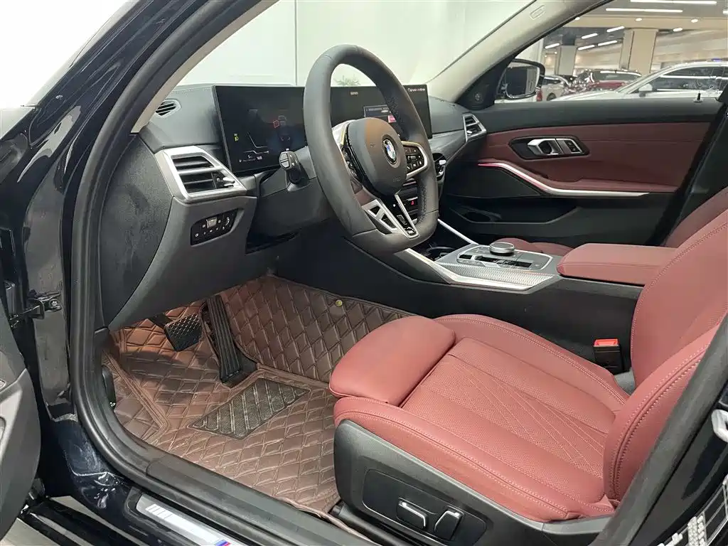 BMW 3 Series 2025 330Li M Sports Night Package купить на сайте DeffCars