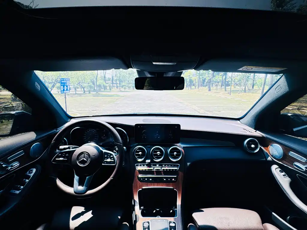 Mercedes-Benz GLC 2020 GLC 300 L 4MATIC luxury model купить на сайте DeffCars