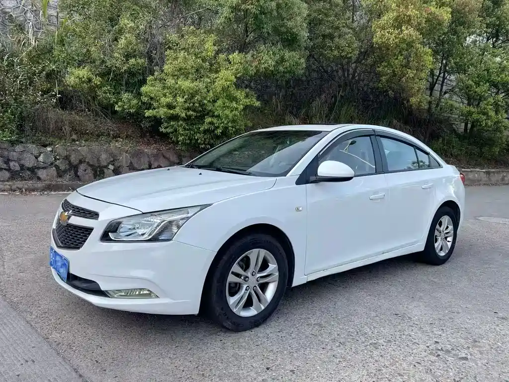 Cruze 2015 1.5L Classic SE AT купить на сайте DeffCars