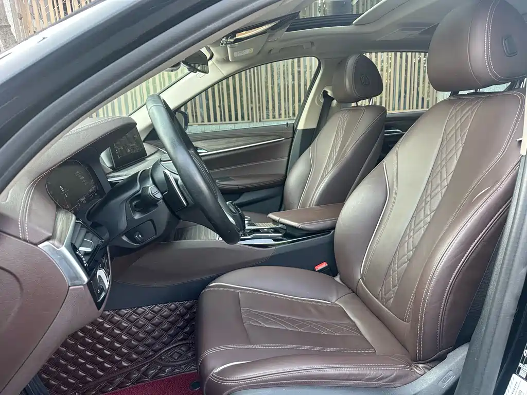 BMW 5 Series 2020 530Li Leading Luxury Package купить на сайте DeffCars