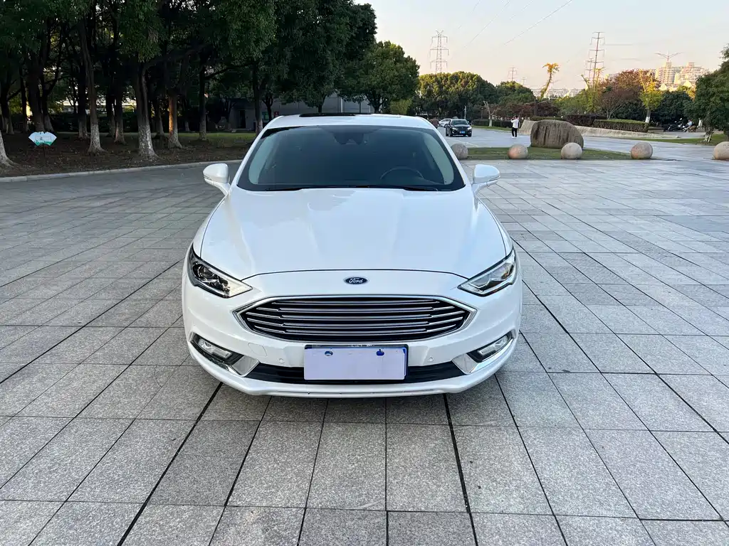 Mondeo 2017 EcoBoost 200 Luxury купить на сайте DeffCars