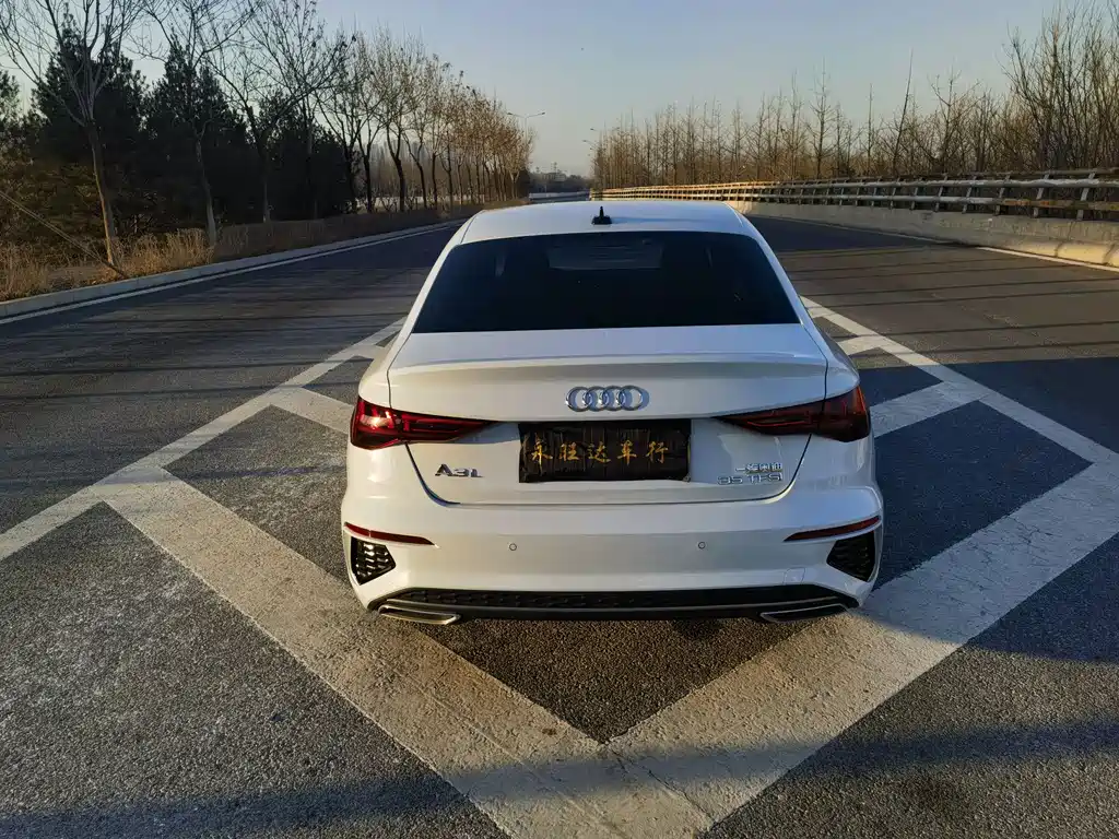 Audi A3 2023 A3L Limousine 35 TFSI aggressive and sporty купить на сайте DeffCars