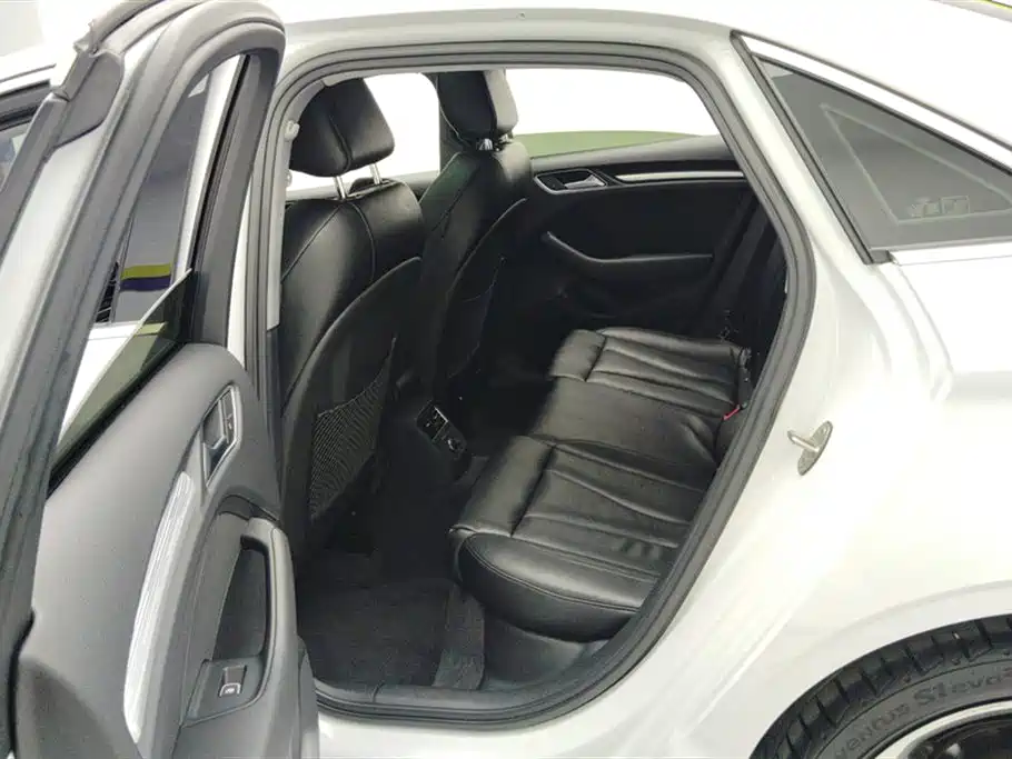 Audi A3 2020 Limousine 35 TFSI Sports National VI купить на сайте DeffCars