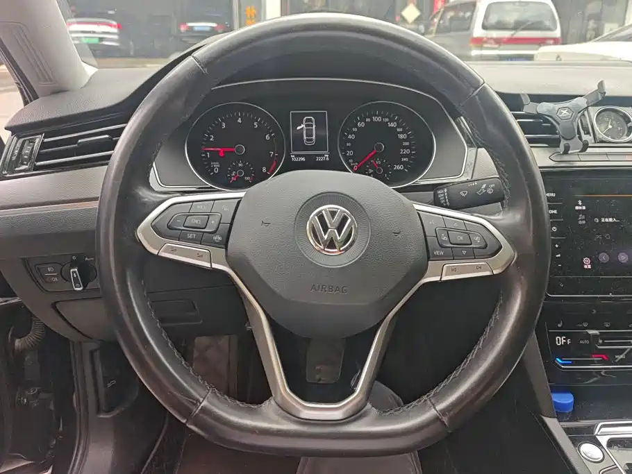 Magotan 2020 330TSI DSG leading model купить на сайте DeffCars