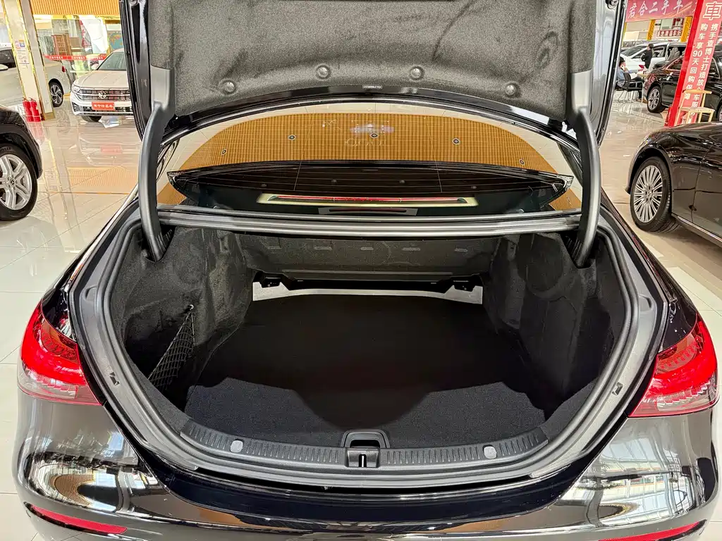 Mercedes-Benz E-Class 2022 facelift E 260 L купить на сайте DeffCars