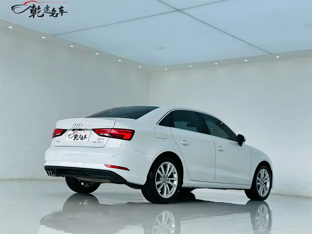 Audi A3 2017 Limousine 35 TFSI Enterprising купить на сайте DeffCars