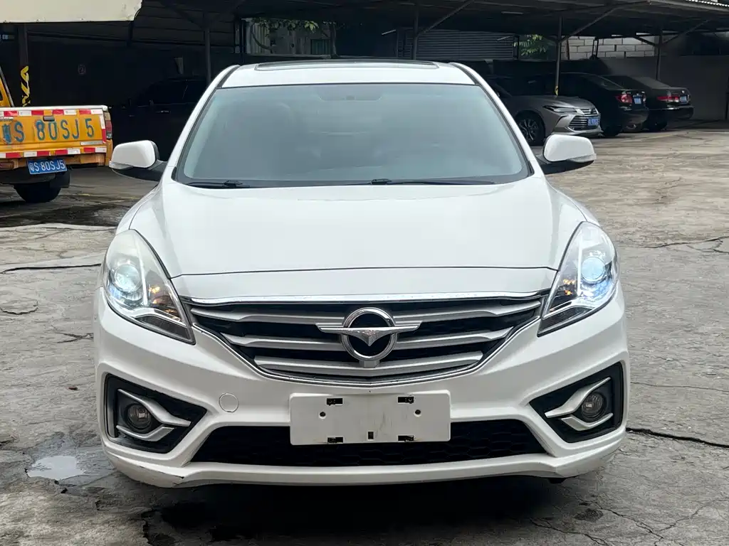 Familia 2017 1.6L manual luxury model купить на сайте DeffCars