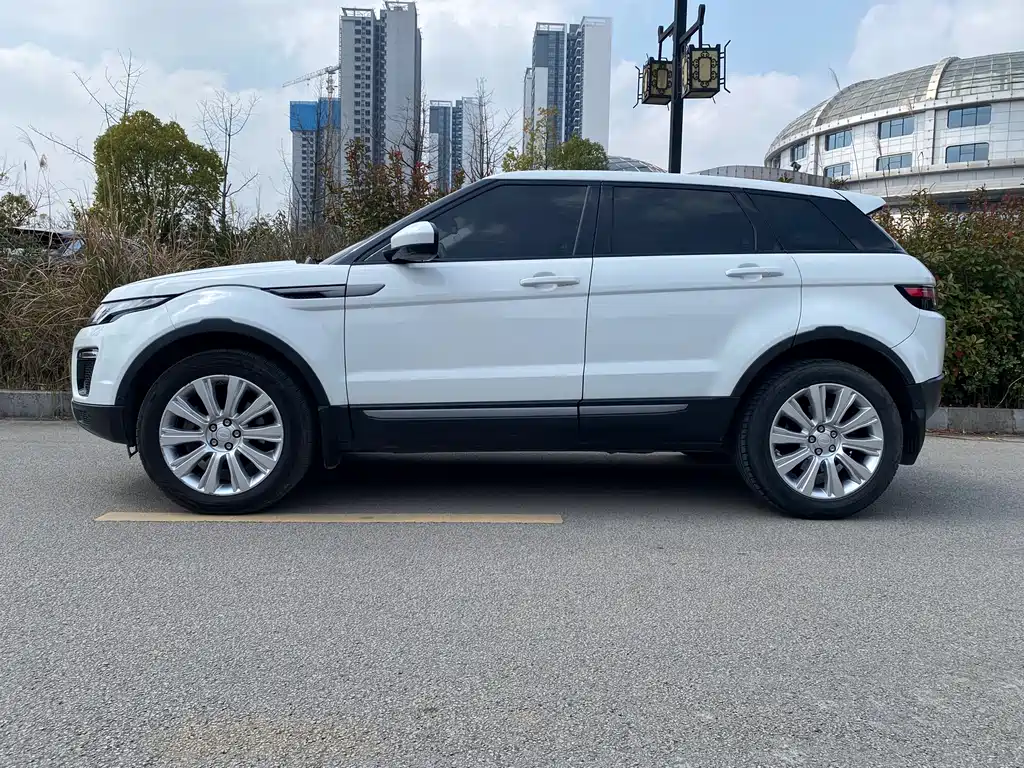 Range Rover Evoque 2018 240PS SE Zhiyao Edition купить на сайте DeffCars