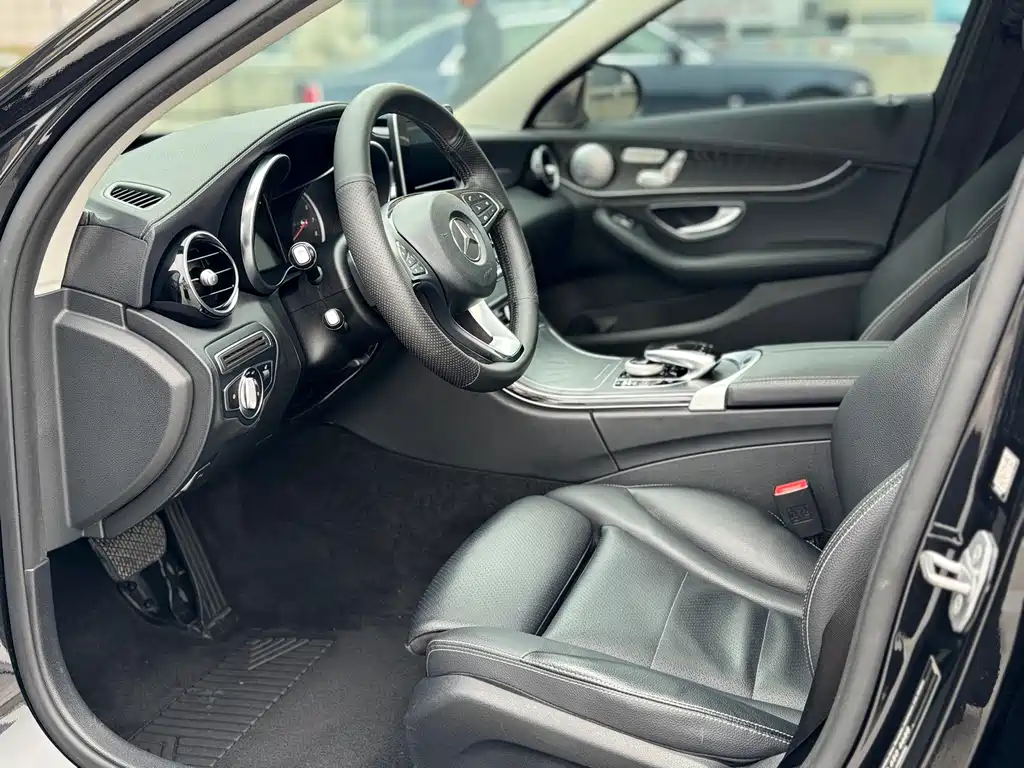 Mercedes-Benz C-Class 2018 C 200 L Sports Edition купить на сайте DeffCars