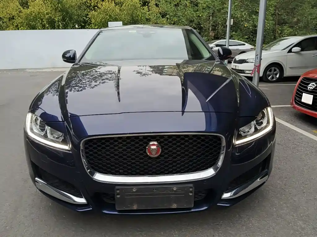 Jaguar XFL 2019 XFL 2.0T 200PS 2WD Elite Edition купить на сайте DeffCars