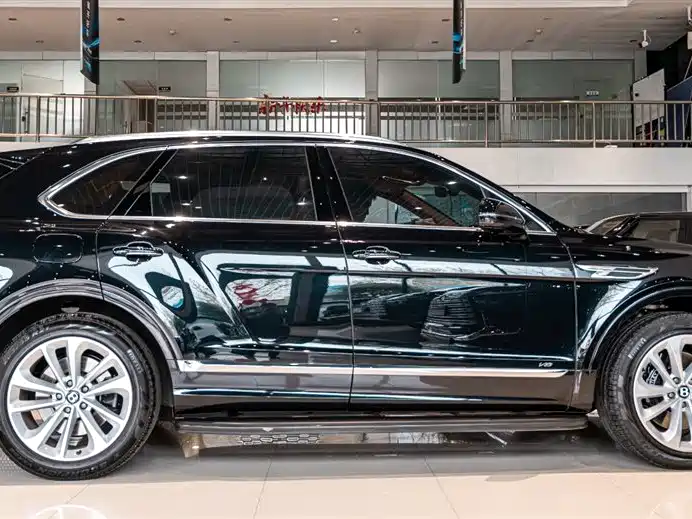 Bentayga 2022 4.0T V8 купить на сайте DeffCars
