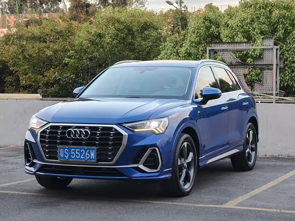 Audi Q3 2020 35 TFSI Fashionable and Dynamic купить на сайте DeffCars