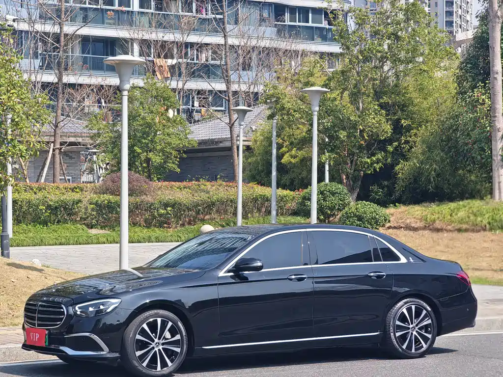 Mercedes-Benz E-Class New Energy 2022 E 350 e L plug-in hybrid sedan купить на сайте DeffCars