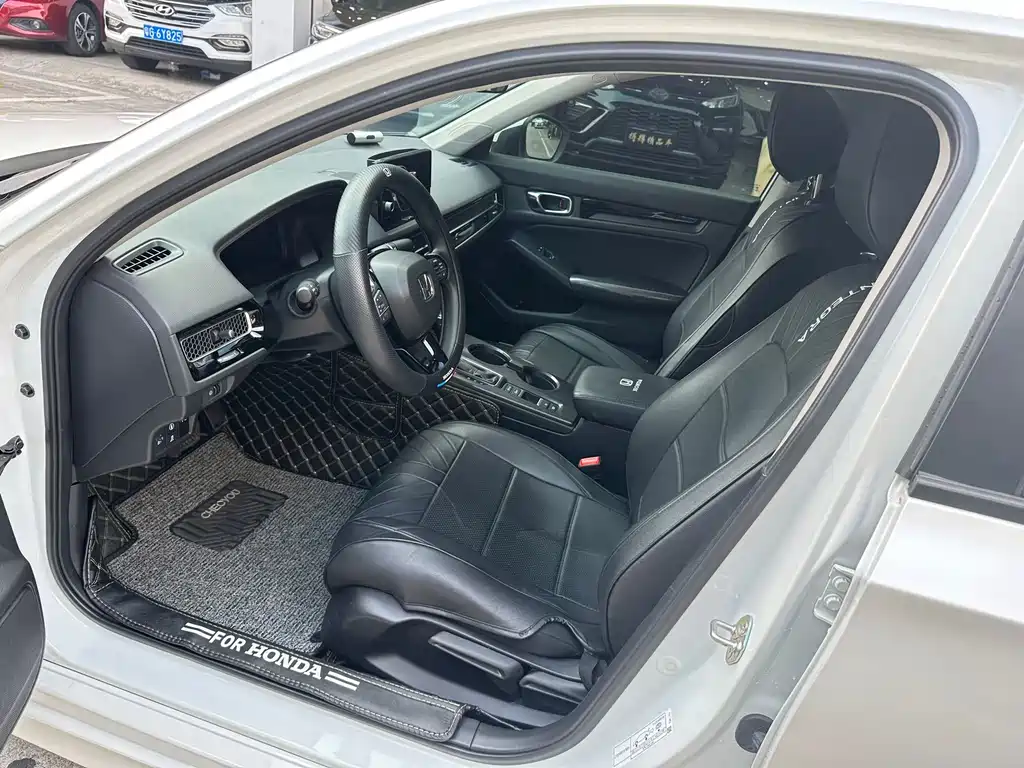 Model 2023 240TURBO CVT Leading Edition купить на сайте DeffCars