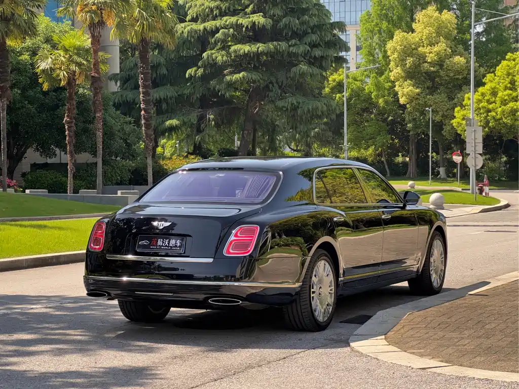 Mulsanne 2017 6.8T long wheelbase version купить на сайте DeffCars