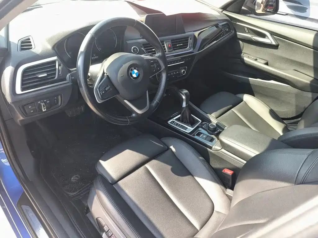 BMW 1 Series 2017 118i Sports купить на сайте DeffCars