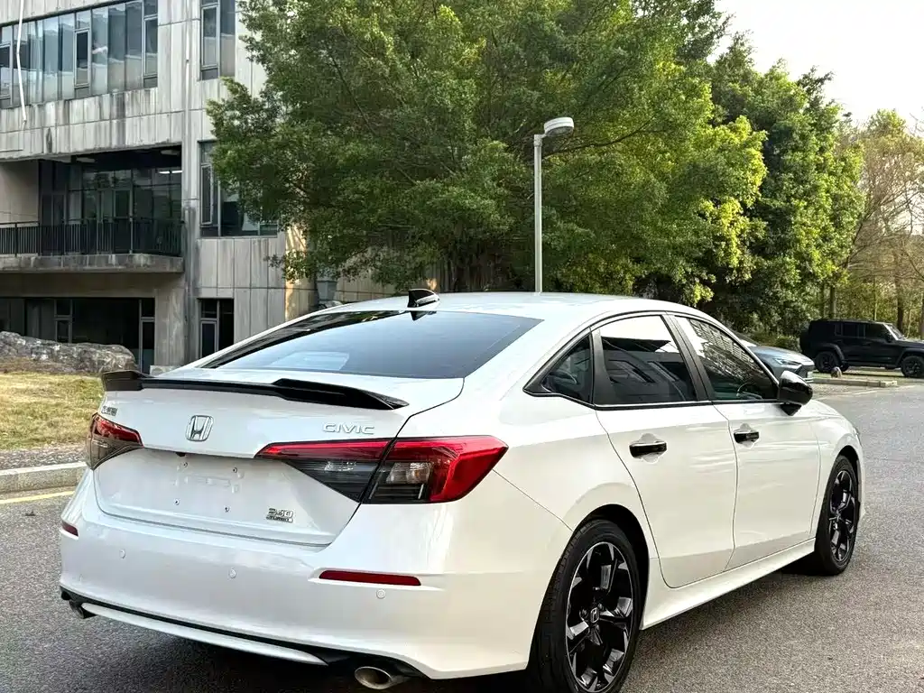 Civic 2022 240TURBO CVT combustion version купить на сайте DeffCars
