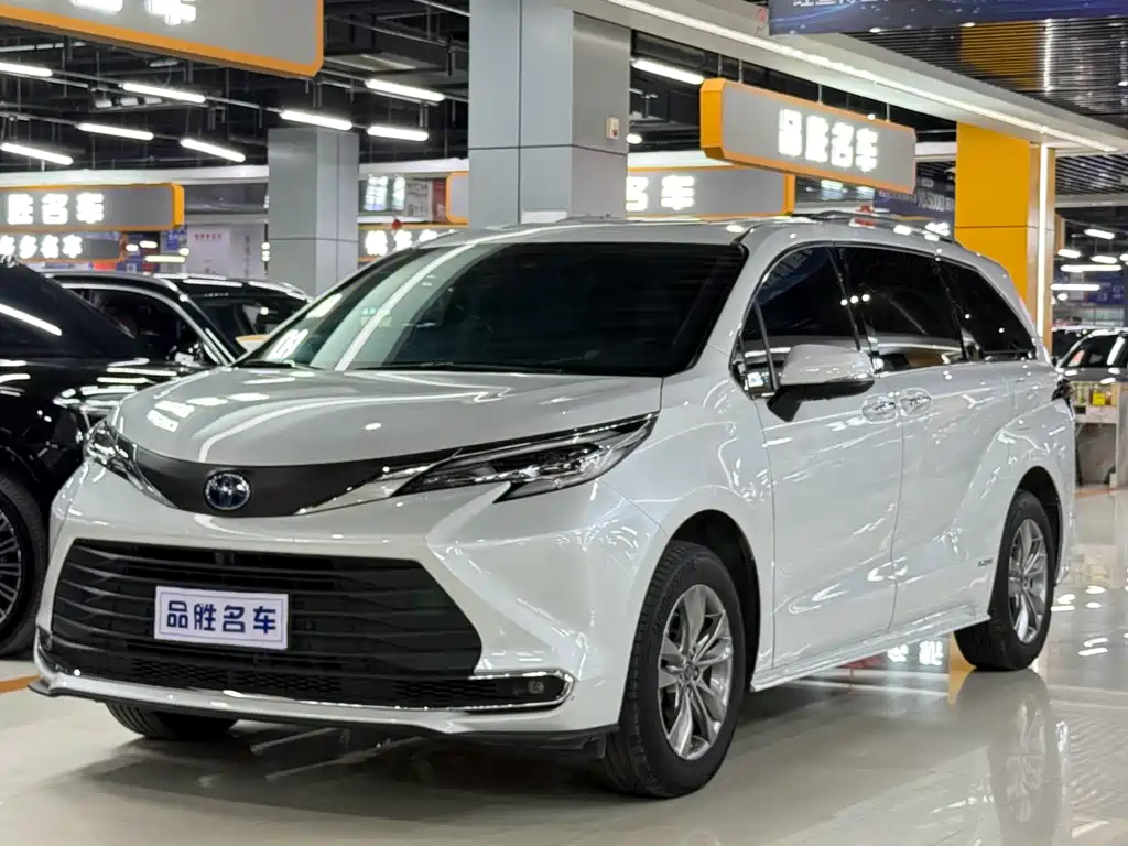 SIENNA 2023 2.5L Hybrid Comfort Edition купить на сайте DeffCars