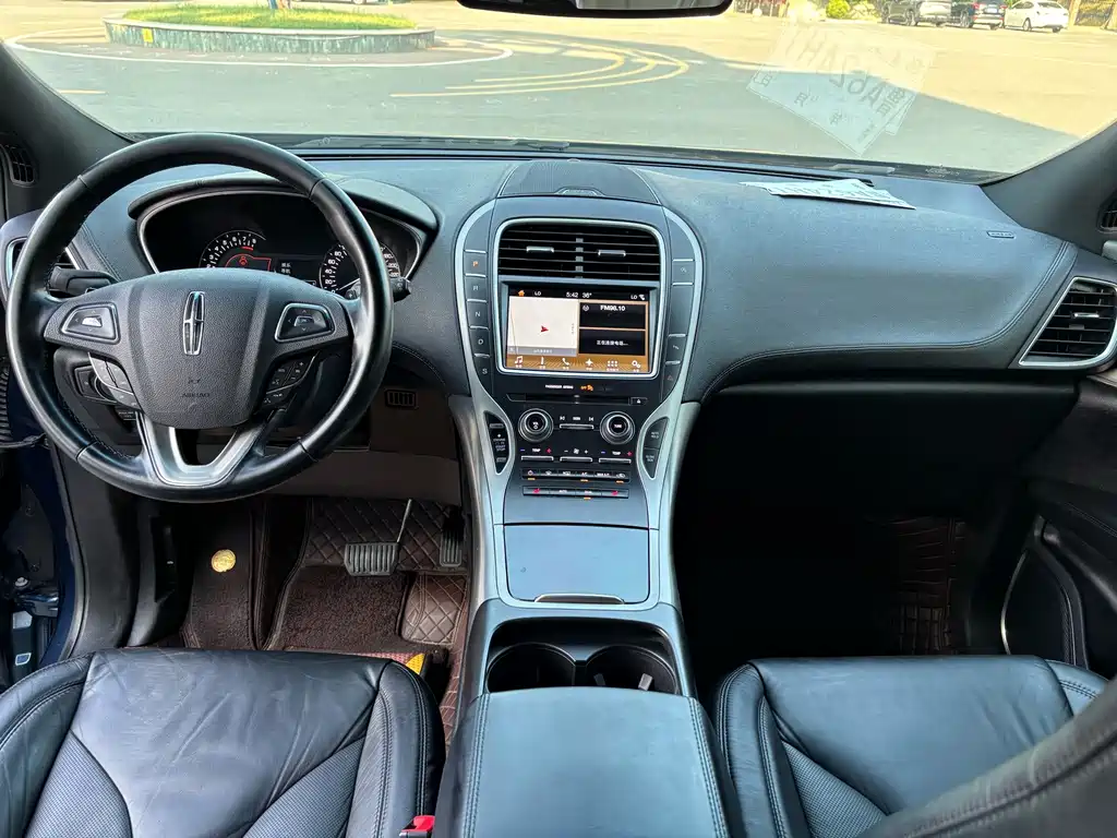 Lincoln MKX 2017 2.0T 2WD Exclusive Edition купить на сайте DeffCars