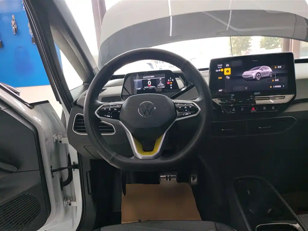 Volkswagen ID.3 2023 upgraded model pure smart version купить на сайте DeffCars