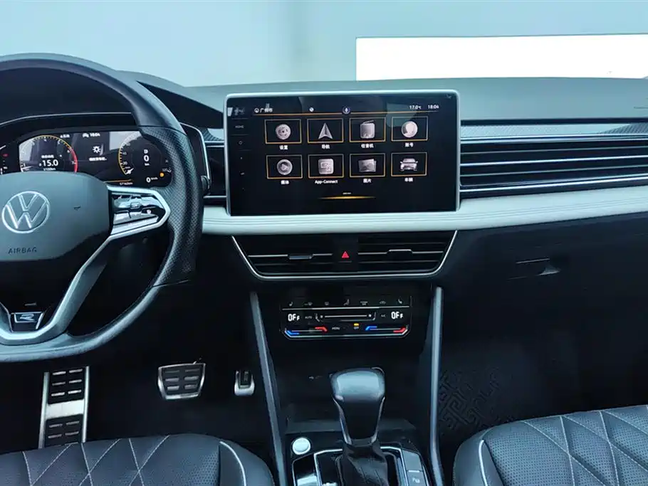 Tiguan L 2022 330TSI automatic two-wheel drive R-Line version купить на сайте DeffCars