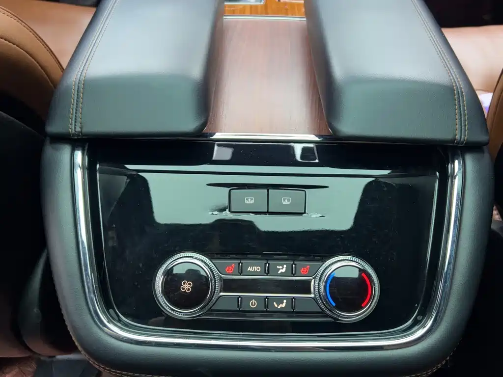 Navigator 2018 3.5T Honor Edition National V купить на сайте DeffCars
