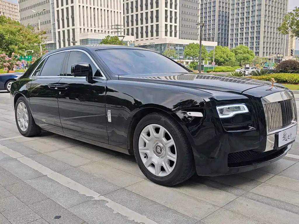 Ghost 2010 6.6T Standard Edition купить на сайте DeffCars